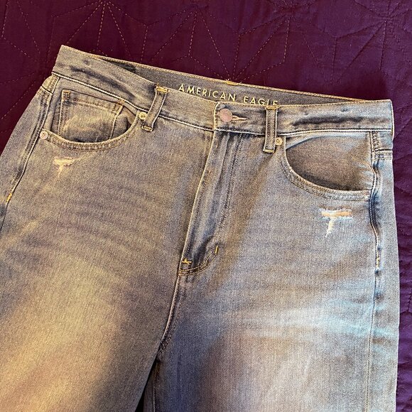 American Eagle Outfitters - High-Rise Straight-Leg Distressed Jeans - Picture 4 of 7